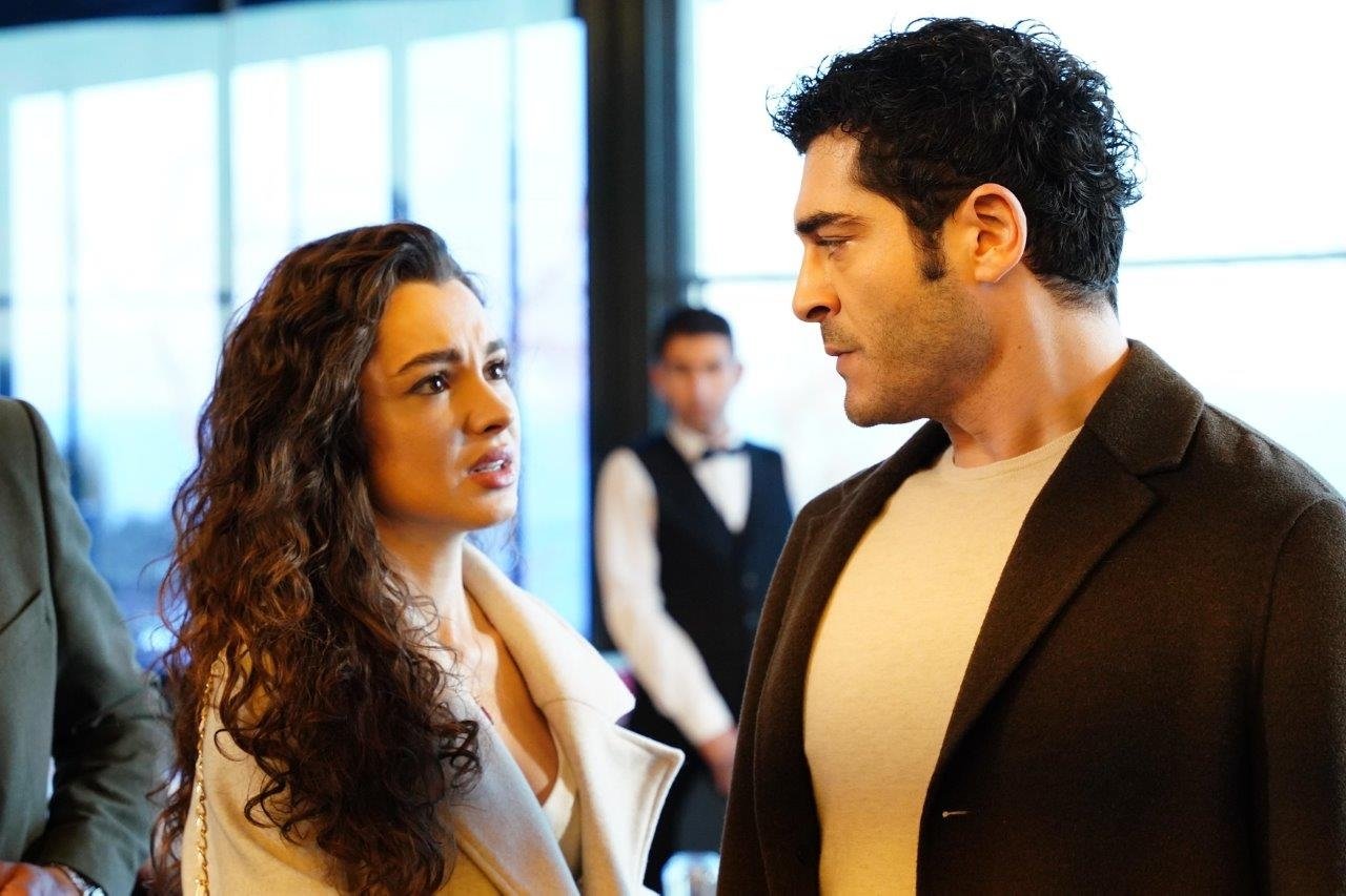 مسلسل حكاية ليلة الحلقة 22