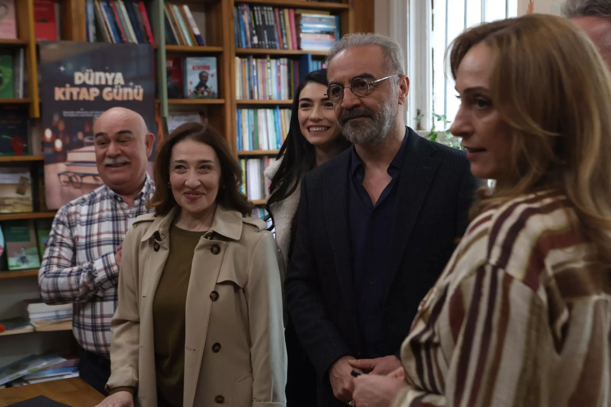 مسلسل حبات اللولو الحلقة 38 مترجمة