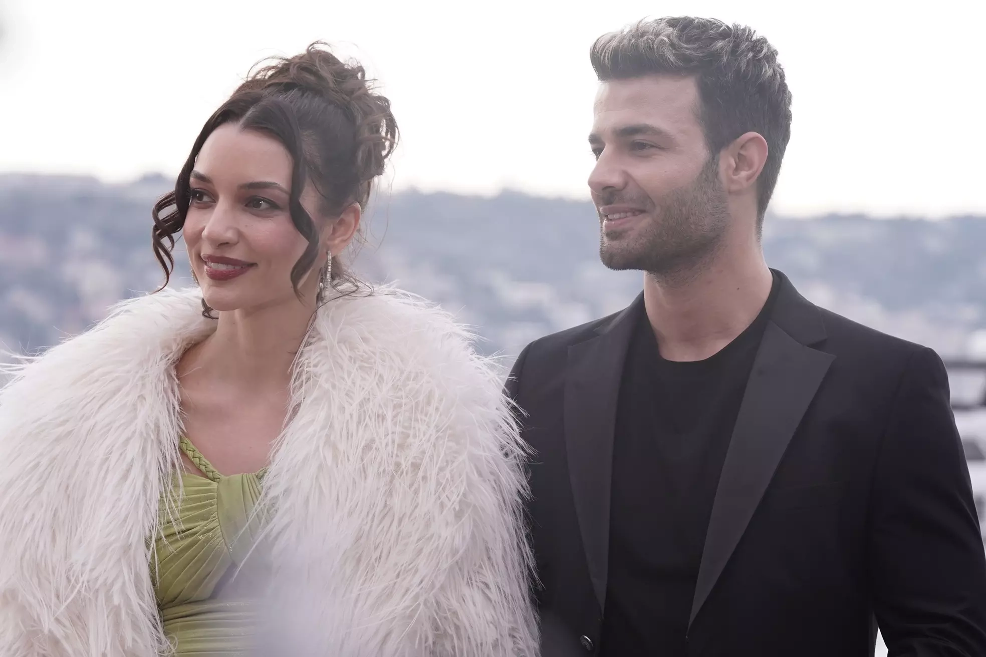 مسلسل السوق الحلقة الاخيرة مترجمة