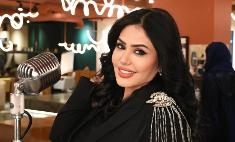 من هي خديجة الوعل؟ ما جنسيتها، كم عمرها وأهم المعلومات عنها