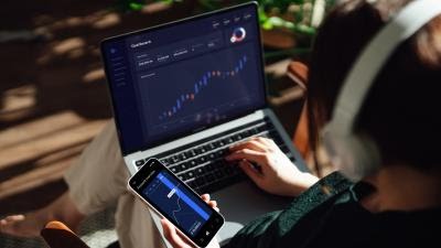 أفضل 10 عملات رقمية للاستثمار في 2026