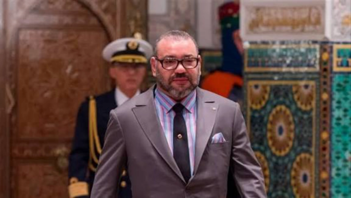 تفاصيل هروب محمد السادس بعد اشتعال مظاهرات المغرب